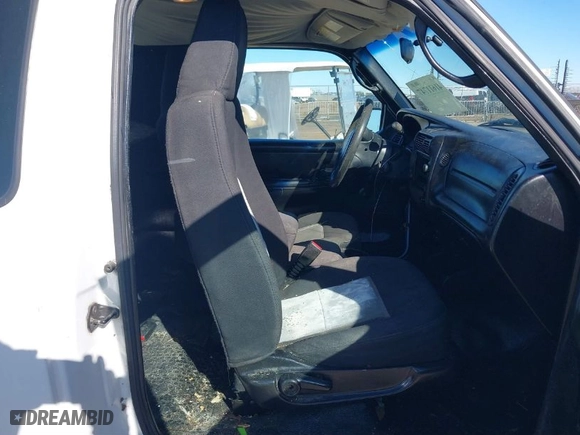 2005 Ford Ranger XL with VIN 1FTYR14U85PA46430, listed as a IAAI auction lot 41611747 with 255,897 mi miles. Bid and sale history available at carsss.com. Image 5.