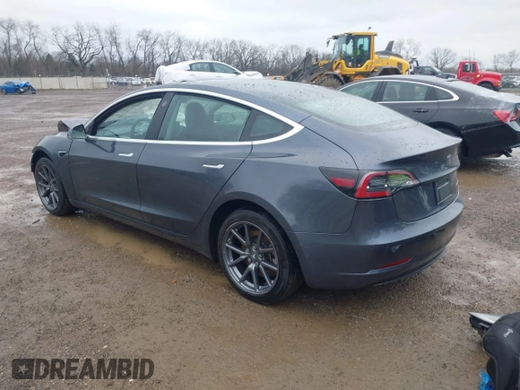 2020 Tesla Model 3 Performance z VIN 5YJ3E1EC9LF601713, wystawiony jako IAAI lot #41888617 z przebiegiem 70 517 mil mil oraz . Historia ofert i sprzedaży dostępna na DreamBid. Obrazek 3.
