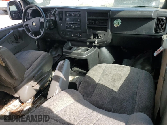2016 Chevrolet Express Passenger LT z VIN 1GAZGPFG5G1238133, wystawiony jako Copart lot #51679825 z przebiegiem 138 853 mil mil oraz Czysty tytuł • Clean title. Historia ofert i sprzedaży dostępna na DreamBid. Obrazek 8.