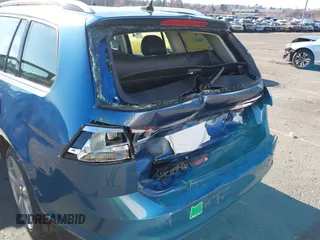 2015 Volkswagen Golf SportWagen TDI SE with VIN 3VWCA7AUXFM516566, listed as a IAAI auction lot 41437667 with 140,554 mi miles. Bid and sale history available at carsss.com. Image 6.