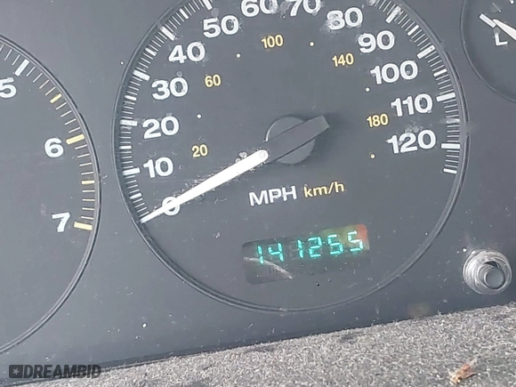 2004 Jeep Grand Cherokee Laredo with VIN 1J4GX48N74C385749, listed as a IAAI auction lot 41877421 with 141,255 mi miles. Bid and sale history available at carsss.com. Image 7.