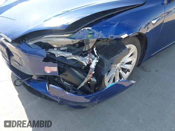 2017 Tesla Model S 100D с VIN 5YJSA1E25HF209284, выставлен на аукционе IAAI как лот 41953515 с пробегом 83 489 миль миль и . История ставок и продаж доступна на DreamBid. Изображение 6.