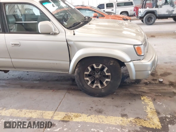 2000 Toyota 4Runner SR5 z VIN JT3HN86R6Y0294870, wystawiony jako IAAI lot #42131835 z przebiegiem 292 259 mil mil oraz . Historia ofert i sprzedaży dostępna na DreamBid. Obrazek 12.