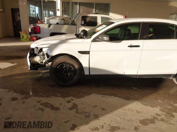 2013 Ford Police Interceptor с VIN 1FAHP2MT7DG101909, выставлен на аукционе IAAI как лот 41400024 с пробегом 260 481 миль миль и . История ставок и продаж доступна на DreamBid. Изображение 17.
