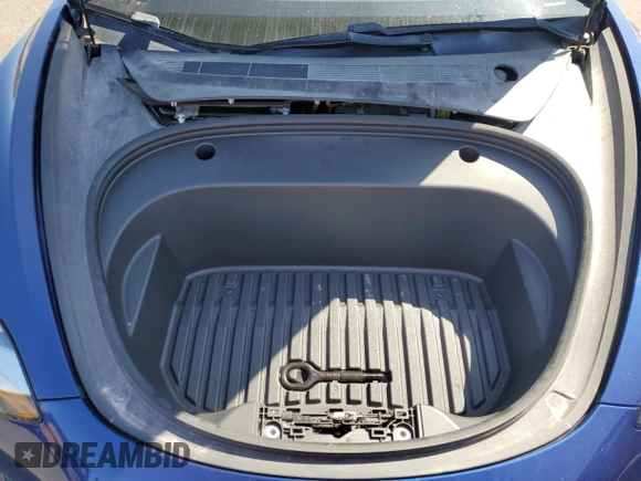 2020 Tesla Model 3 Standard Range Plus z VIN 5YJ3E1EA2LF775170, wystawiony jako Copart lot #46892785 z przebiegiem 48 539 mil mil oraz Szkoda całkowita • Salvage title. Historia ofert i sprzedaży dostępna na DreamBid. Obrazek 12.