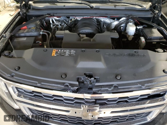 2018 Chevrolet Suburban LT z VIN 1GNSKHKC3JR228393, wystawiony jako Copart lot #56723575 z przebiegiem 149 932 mil mil oraz Czysty tytuł • Clean title. Historia ofert i sprzedaży dostępna na DreamBid. Obrazek 12.