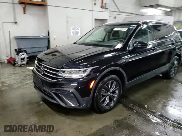 2023 Volkswagen Tiguan SE z VIN 3VV2B7AX1PM125167, wystawiony jako Copart lot #44709205 z przebiegiem 24 509 mil mil oraz Szkoda całkowita • Salvage title. Historia ofert i sprzedaży dostępna na DreamBid. Obrazek 14.