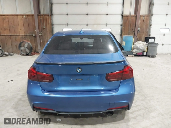 2014 BMW 3 Series 328i xDrive with VIN WBA3B5C5XEP652454, listed as a IAAI auction lot 41949889 with 176,011 mi miles. Bid and sale history available at carsss.com. Image 16.