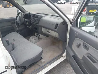 2000 Nissan Frontier XE with VIN 1N6DD21S5YC305132, listed as a IAAI auction lot 42695081 with 111,427 mi miles and . Bid and sale history available at DreamBid. Image 5.
