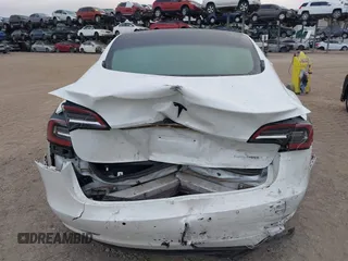 2022 Tesla Model 3 Long Range z VIN 5YJ3E1EB9NF115364, wystawiony jako IAAI lot #41618947 z przebiegiem 58 196 mil mil oraz . Historia ofert i sprzedaży dostępna na DreamBid. Obrazek 15.