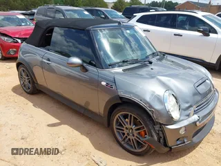 2006 MINI Convertible S z VIN WMWRH33516TF89141, wystawiony jako IAAI lot #42273093 z przebiegiem 174 772 mil mil oraz . Historia ofert i sprzedaży dostępna na DreamBid. Obrazek 1.