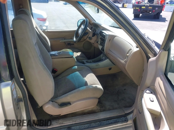 2001 Ford Explorer Sport with VIN 1FMCU60E31UB51128, listed as a IAAI auction lot 42051355 with 224,655 mi miles and . Bid and sale history available at DreamBid. Image 5.