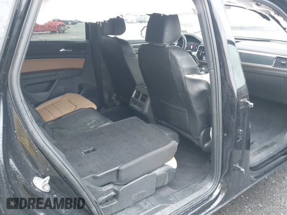 2020 Volkswagen Atlas SEL Premium z VIN 1V2NE2CA6LC219893, wystawiony jako IAAI lot #42252993 z przebiegiem 65 293 mil mil oraz . Historia ofert i sprzedaży dostępna na DreamBid. Obrazek 8.