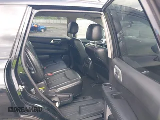 2017 Nissan Pathfinder SV z VIN 5N1DR2MM3HC611338, wystawiony jako IAAI lot #42194564 z przebiegiem 105 158 mil mil oraz . Historia ofert i sprzedaży dostępna na DreamBid. Obrazek 8.
