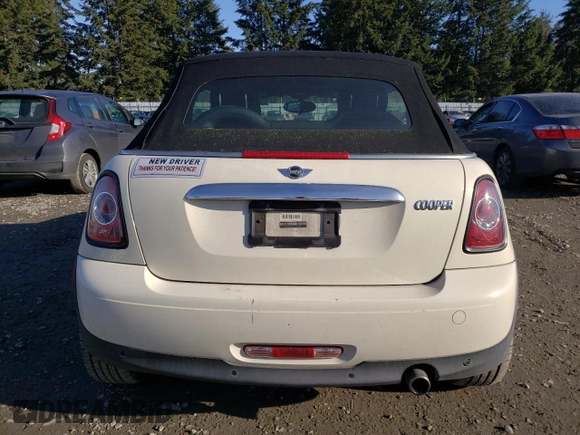 2012 MINI Convertible с VIN WMWZN3C52CT133828, выставлен на аукционе Copart как лот 89387935 с пробегом 106 567 миль миль и Списание • Salvage title. История ставок и продаж доступна на DreamBid. Изображение 6.
