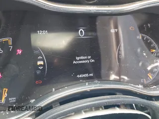 2017 Jeep Grand Cherokee Laredo with VIN 1C4RJEAG8HC944037, listed as a IAAI auction lot 41299619 with 140,405 mi miles. Bid and sale history available at carsss.com. Image 7.