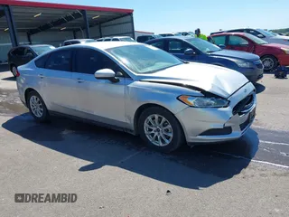 2016 Ford Fusion S with VIN 3FA6P0G73GR250874, listed as a IAAI auction lot 42608709 with 82,261 mi miles and . Bid and sale history available at DreamBid. Image 1.