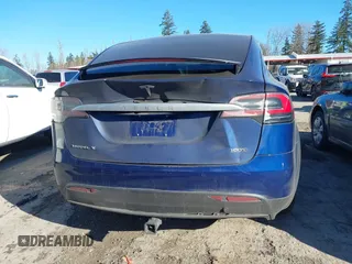 2017 Tesla Model X 90D z VIN 5YJXCBE21HF076514, wystawiony jako IAAI lot #41559020 z przebiegiem 108 573 mil mil oraz . Historia ofert i sprzedaży dostępna na DreamBid. Obrazek 16.
