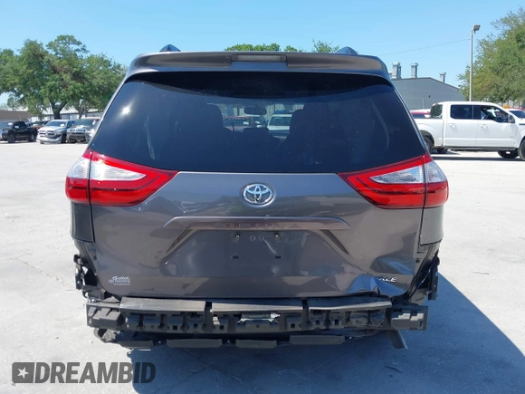 2017 Toyota Sienna XLE Auto Access Seat with VIN 5TDYZ3DC4HS856263, listed as a IAAI auction lot 42003167 with 100,105 mi miles. Bid and sale history available at carsss.com. Image 17.