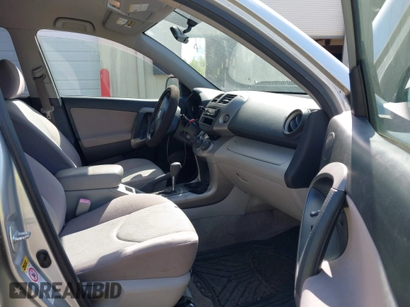 2008 Toyota RAV4 with VIN JTMZD33V786061312, listed as a IAAI auction lot 41995232 with 103,078 mi miles. Bid and sale history available at carsss.com. Image 5.