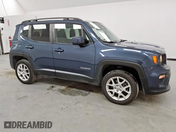 2020 Jeep Renegade Latitude with VIN ZACNJBBB4LPM04590, listed as a Copart auction lot 62933525 with 145,476 mi miles and Clean title. Bid and sale history available at DreamBid. Image 4.