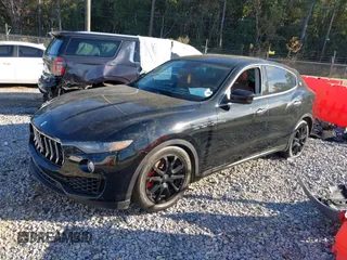 2017 Maserati Levante z VIN ZN661XUA1HX234457, wystawiony jako IAAI lot #41029384 z przebiegiem 132 624 mil mil oraz . Historia ofert i sprzedaży dostępna na DreamBid. Obrazek 18.