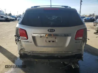 2011 Kia Sorento SX with VIN 5XYKW4A28BG170568, listed as a Copart auction lot 44372555 with 218,737 mi miles and Salvage Title. Bid and sale history available at carsss.com. Image 6.
