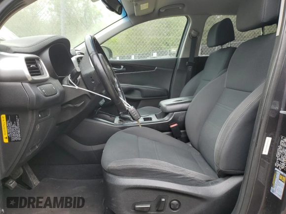 2017 Kia Sorento LX with VIN 5XYPGDA38HG327987, listed as a Copart auction lot 53922925 with 134,047 mi miles and Clean Title. Bid and sale history available at carsss.com. Image 7.