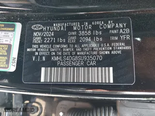 2025 Hyundai Elantra SEL Convenience with VIN KMHLS4DG8SU935070, listed as a IAAI auction lot 42087153 with 2,823 mi miles. Bid and sale history available at carsss.com. Image 9.
