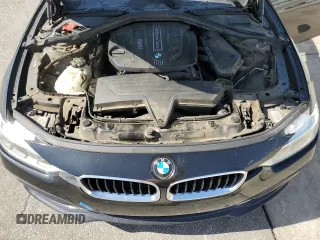 2016 BMW 3 Series 328d z VIN WBA8E5C59GK388592, wystawiony jako Copart lot #46662085 z przebiegiem 132 420 mil mil oraz Szkoda całkowita • Salvage title. Historia ofert i sprzedaży dostępna na DreamBid. Obrazek 11.