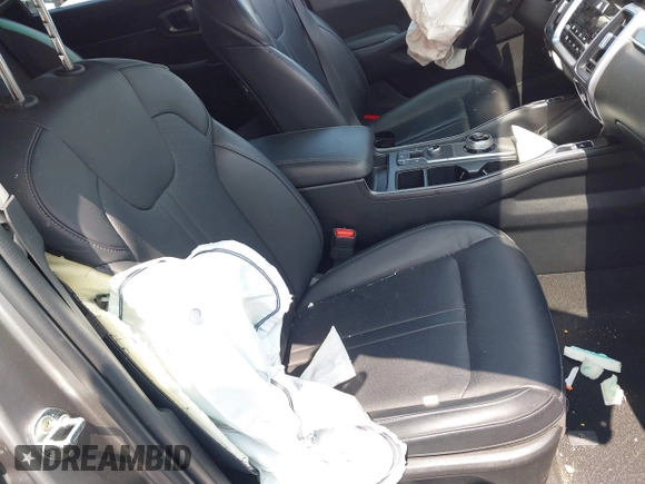 2023 Kia Sorento EX with VIN KNDRHDLG3P5140489, listed as a IAAI auction lot 42399780 with 24,042 mi miles and . Bid and sale history available at DreamBid. Image 5.