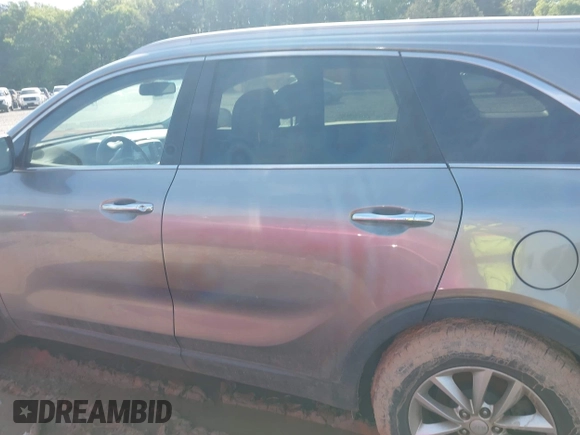 2017 Kia Sorento LX with VIN 5XYPG4A32HG294131, listed as a IAAI auction lot 42079685 with 106,166 mi miles. Bid and sale history available at carsss.com. Image 14.