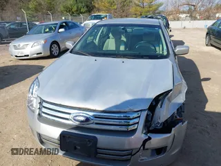 2008 Ford Fusion SEL with VIN 3FAHP08138R220505, listed as a IAAI auction lot 41878710 with 179,565 mi miles. Bid and sale history available at carsss.com. Image 13.