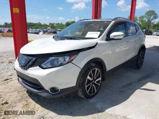 2019 Nissan Rogue Sport SV with VIN JN1BJ1CP8KW223426, listed as a IAAI auction lot 41930730 with 121,613 mi miles. Bid and sale history available at carsss.com. Image 2.