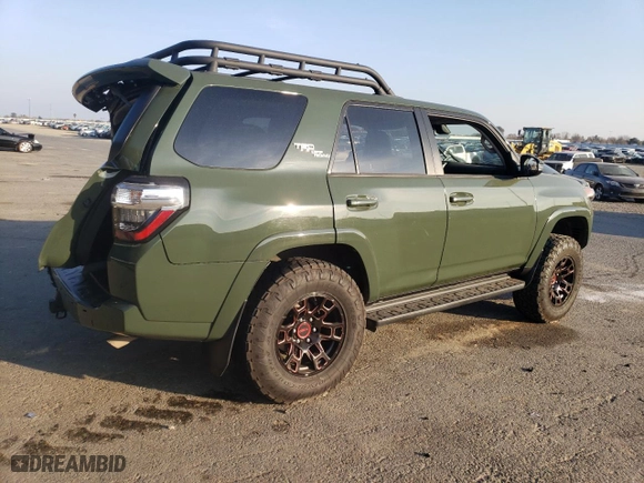 2022 Toyota 4Runner TRD Off Road Premium with VIN JTERU5JR8N5991296, listed as a Copart auction lot 43469305 with 51,121 mi miles and Salvage Title. Bid and sale history available at carsss.com. Image 3.