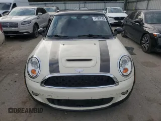 2007 MINI Hardtop S with VIN WMWMF735X7TL83242, listed as a Copart auction lot 41609565 with 83,320 mi miles and Salvage Title. Bid and sale history available at DreamBid. Image 5.