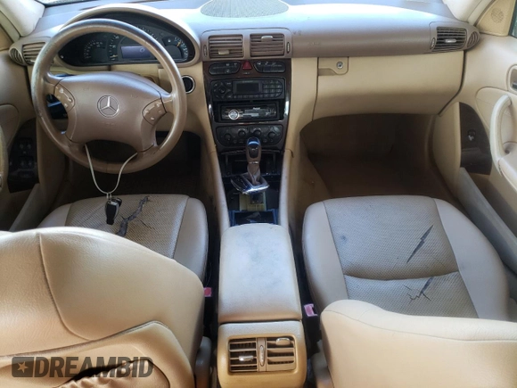 2003 Mercedes-Benz C 240 z VIN WDBRF81J53F428061, wystawiony jako Copart lot #76606014 z przebiegiem Nie podano mil oraz Nie do naprawy • Non repairable. Historia ofert i sprzedaży dostępna na DreamBid. Obrazek 8.