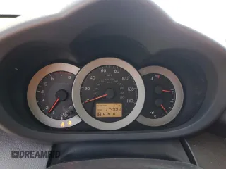 2008 Toyota RAV4 Sport z VIN JTMZD32V286079881, wystawiony jako Copart lot #53948995 z przebiegiem 174 991 mil mil oraz Szkoda całkowita • Salvage title. Historia ofert i sprzedaży dostępna na DreamBid. Obrazek 9.