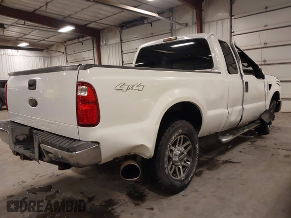 2008 Ford Super Duty F-250 SRW XL with VIN 1FTSX21R18EE30647, listed as a IAAI auction lot 41588298 with 228,680 mi miles. Bid and sale history available at carsss.com. Image 4.