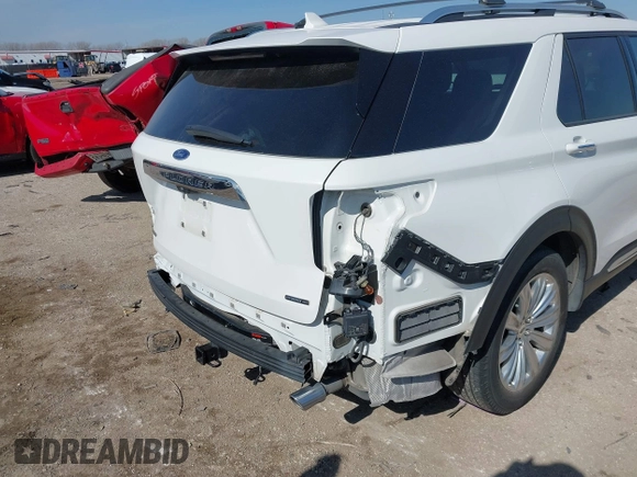2020 Ford Explorer Limited with VIN 1FM5K8FW9LGB30926, listed as a IAAI auction lot 41582012 with 65,207 mi miles. Bid and sale history available at carsss.com. Image 17.