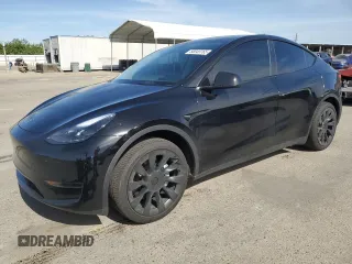 2024 Tesla Model Y с VIN 7SAYGDED0RF131495, выставлен на аукционе Copart как лот 56849765 с пробегом 10 120 миль миль и Списание • Salvage title. История ставок и продаж доступна на DreamBid. Изображение 1.