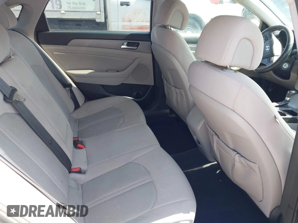 2015 Hyundai Sonata Eco z VIN 5NPE24AAXFH159358, wystawiony jako IAAI lot #42552938 z przebiegiem 152 207 mil mil oraz . Historia ofert i sprzedaży dostępna na DreamBid. Obrazek 8.
