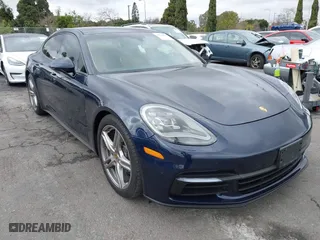 2018 Porsche Panamera with VIN WP0AA2A73JL111201, listed as a IAAI auction lot 41522028 with 29,209 mi miles. Bid and sale history available at carsss.com. Image 1.