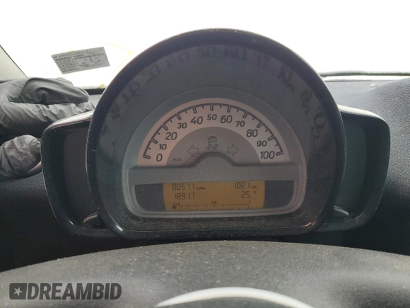 2012 Smart fortwo Pure z VIN WMEEJ3BA3CK570191, wystawiony jako Copart lot #43576165 z przebiegiem 80 511 mil mil oraz Szkody całkowita. Historia ofert i sprzedaży dostępna na DreamBid. Obrazek 9.