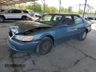 2001 Toyota Camry LE z VIN 4T1BF22K31U965491, wystawiony jako Copart lot #55566255 z przebiegiem 237 784 mil mil oraz Nie do naprawy • Non repairable. Historia ofert i sprzedaży dostępna na DreamBid. Obrazek 1.