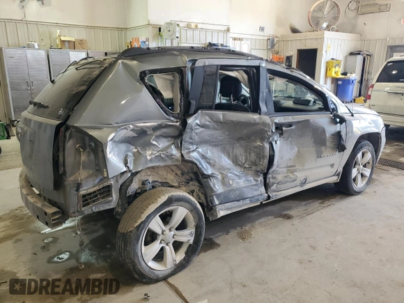 2013 Jeep Compass Sport with VIN 1C4NJDBB5DD129407, listed as a Copart auction lot 43048325 with 118,755 mi miles and Salvage Title. Bid and sale history available at carsss.com. Image 3.