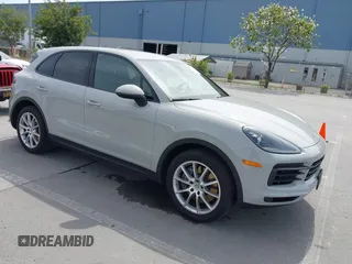 2022 Porsche Cayenne Turbo S E-Hybrid с VIN WP1AA2AY0NDA03531, выставлен на аукционе IAAI как лот 42012999 с пробегом 17 728 миль миль и . История ставок и продаж доступна на DreamBid. Изображение 1.