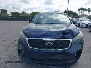 2019 Kia Sorento LX V6 with VIN 5XYPG4A57KG490476, listed as a IAAI auction lot 41867031 with 122,606 mi miles. Bid and sale history available at carsss.com. Image 6.