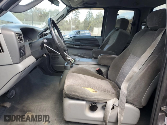 2003 Ford F-250 XL with VIN 1FTNX21L33EB87036, listed as a Copart auction lot 51774135 with 240,245 mi miles and Salvage title. Bid and sale history available at DreamBid. Image 7.