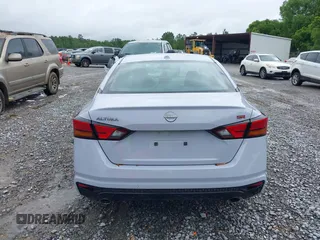 2024 Nissan Altima SR z VIN 1N4BL4CV1RN395164, wystawiony jako IAAI lot #42374057 z przebiegiem 23 743 mil mil oraz . Historia ofert i sprzedaży dostępna na DreamBid. Obrazek 16.